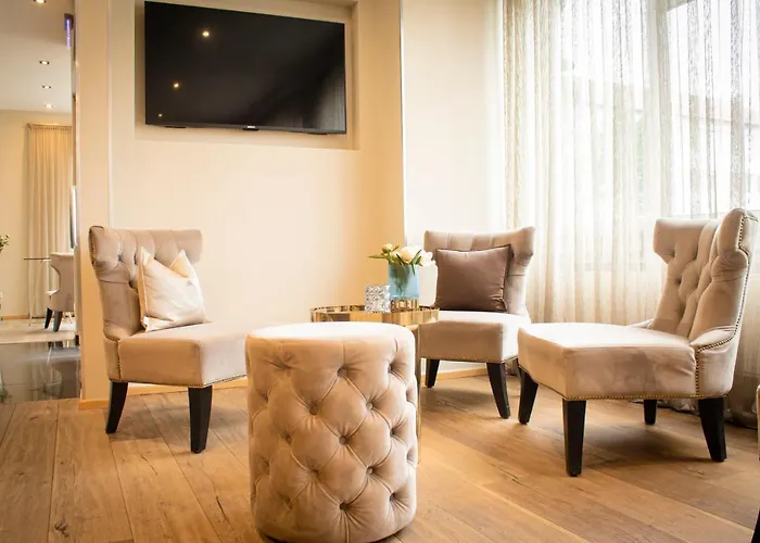 Arkade Am Theater 호텔