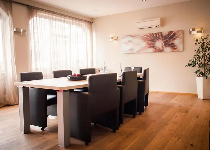 Arkade Am Theater 호텔